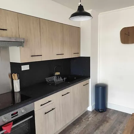 Laya Apartment